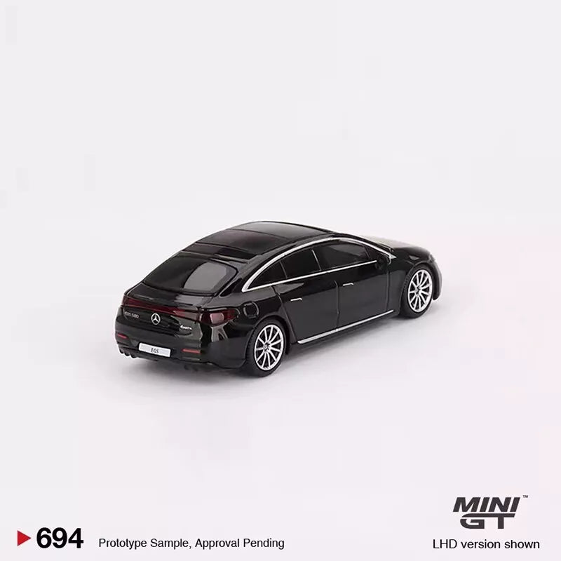 MiniGT 694 MERCEDES-BENZ EQS 580 4MATIC (BLACK)