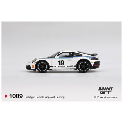 MiniGT 1009: Porsche 911 Dakar Rally 1974