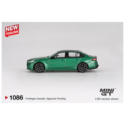 Mini GT Blister 1086: BMW M5 Isle of Man Green Metallic