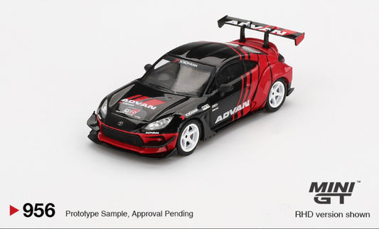 MiniGT 956: Toyota GR86 HKS TYPE R ADVAN 2022 Tokyo Auto Salon -Red