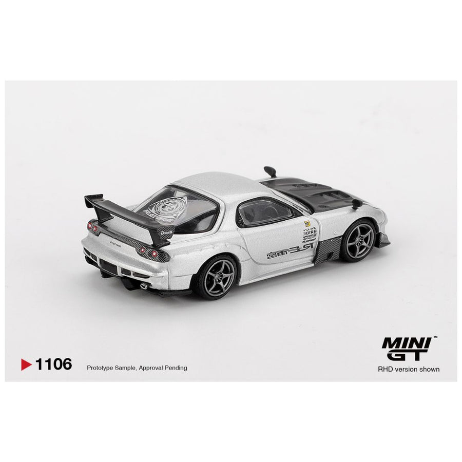 Mini GT Blister #1106 (Blister) : Mazda RX-7 RE-Amemiya Silver Metallic