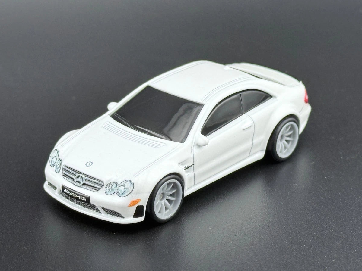 Hot Wheels 08 Mercedes-Benz C63 AMG Black Series Power Trip FPY86-961 R (USA CARD)